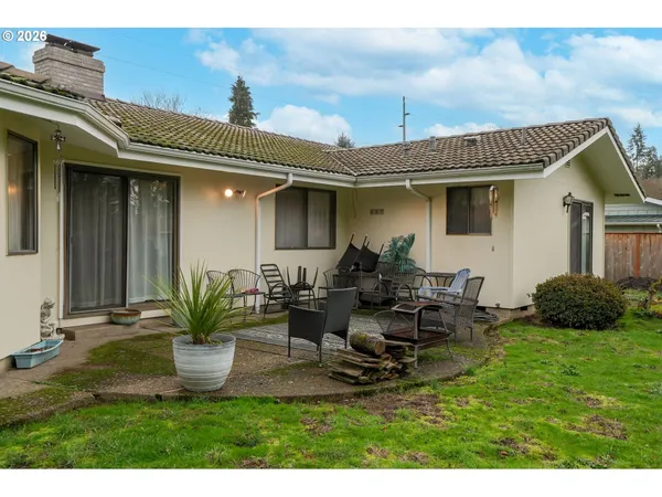 $549,900 | 1650 Northwest Springhill Drive, Albany, OR 97321