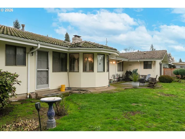 $549,900 | 1650 Northwest Springhill Drive, Albany, OR 97321