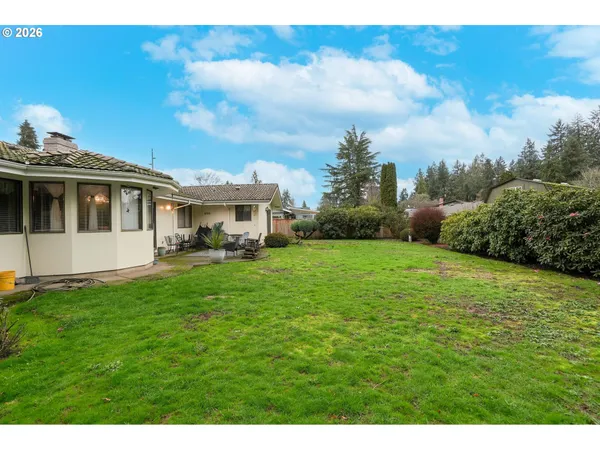 $549,900 | 1650 Northwest Springhill Drive, Albany, OR 97321