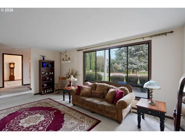 $549,900 | 1650 Northwest Springhill Drive, Albany, OR 97321