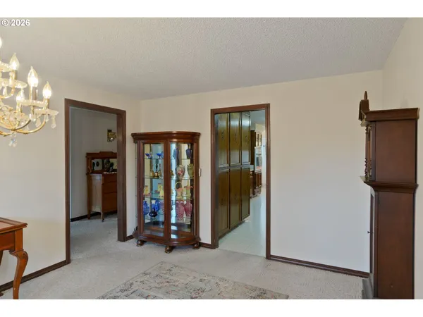 $549,900 | 1650 Northwest Springhill Drive, Albany, OR 97321