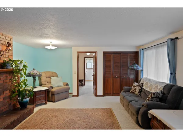 $549,900 | 1650 Northwest Springhill Drive, Albany, OR 97321