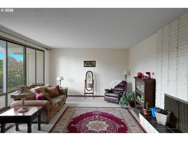 $549,900 | 1650 Northwest Springhill Drive, Albany, OR 97321