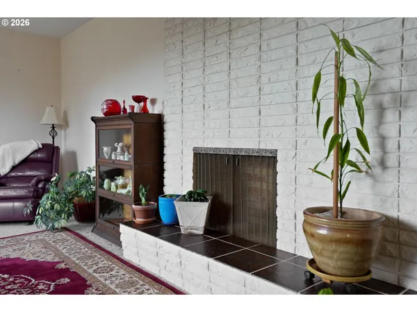 $549,900 | 1650 Northwest Springhill Drive, Albany, OR 97321