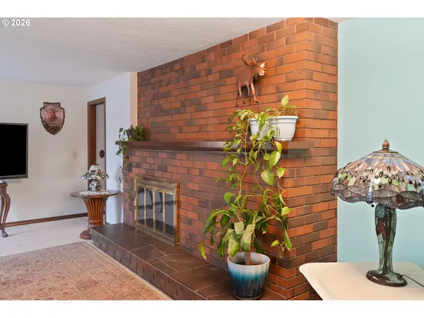 $549,900 | 1650 Northwest Springhill Drive, Albany, OR 97321