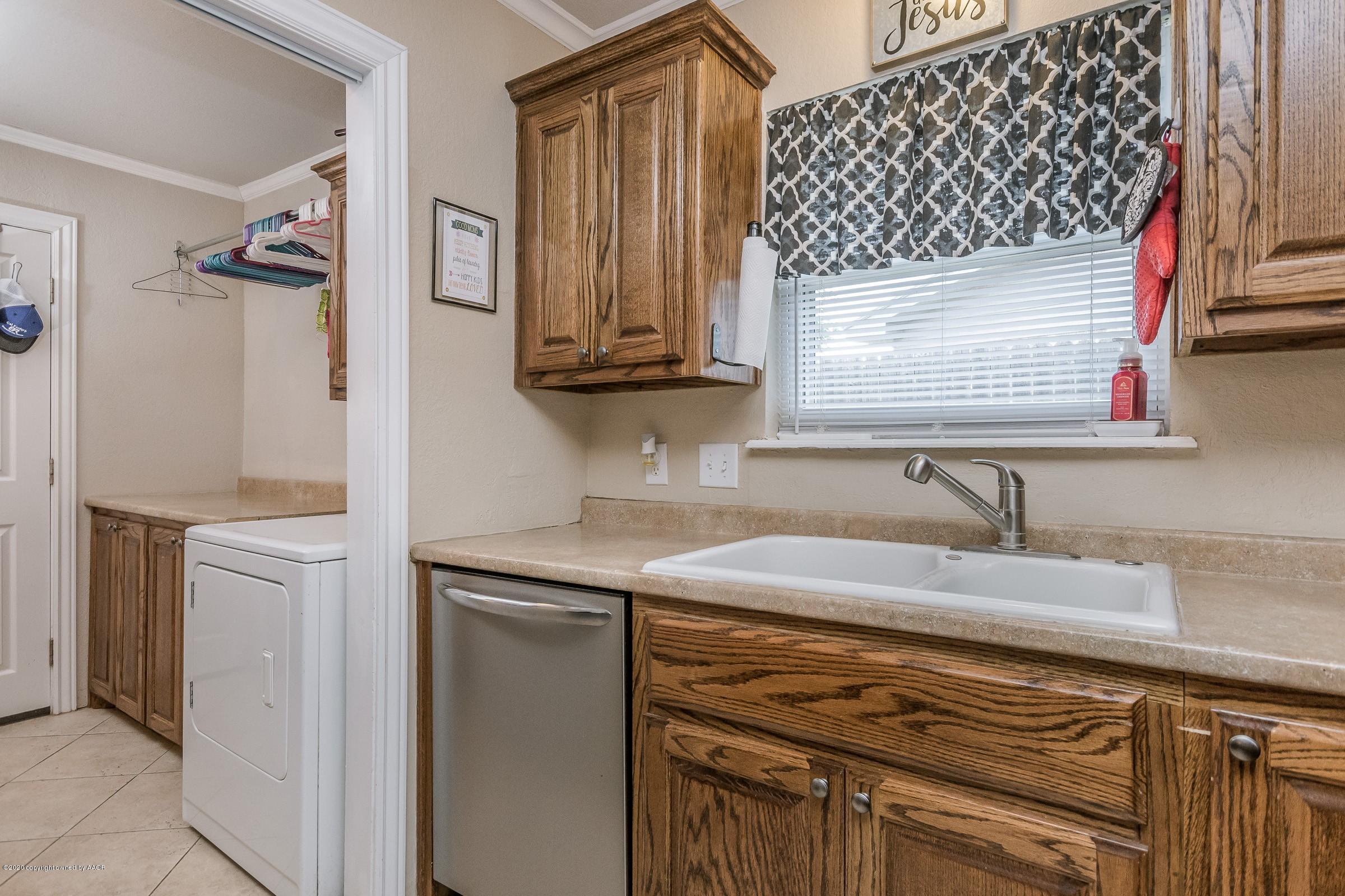 5211 Royce Drive Amarillo, TX 79110 - Photo 7 of 23 007_Kitchen-2