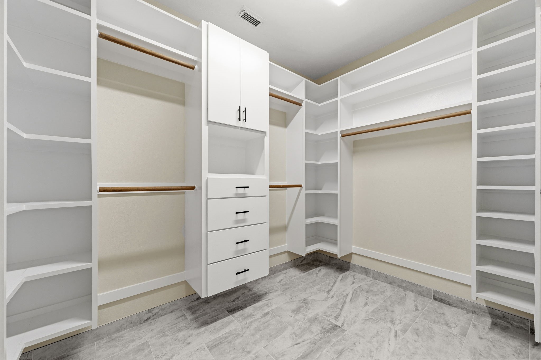 20114 Eagle Grove Lane Spring, TX 77379 - Photo 14 of 32 Primary Walk In Closet