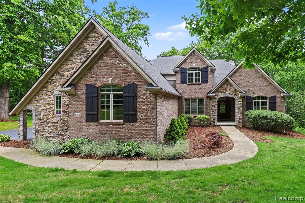 10490 Deer Ridge Trail Holly, MI 48442 - Photo 2 of 56