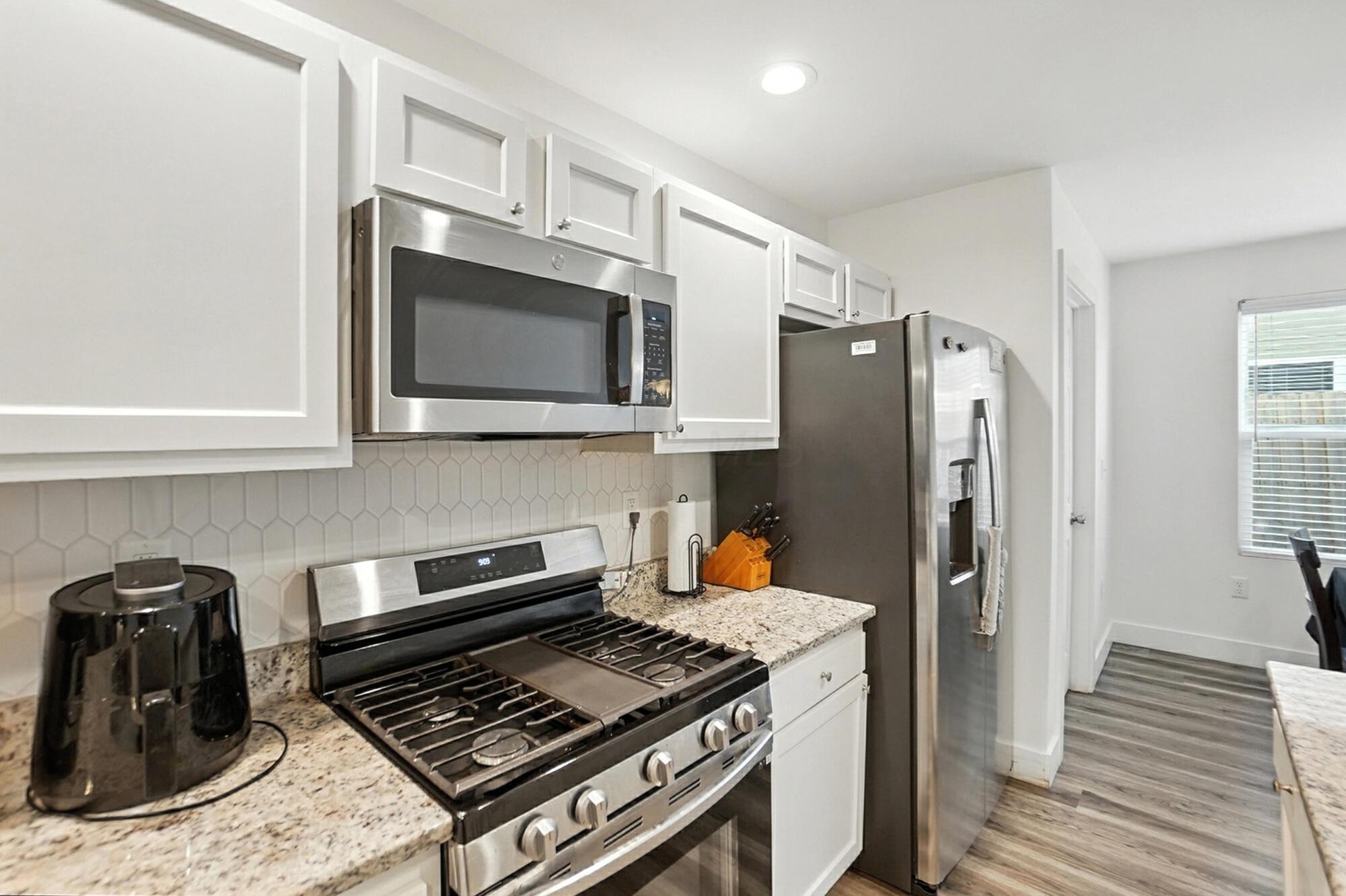 721 East McCreight Avenue Springfield, OH 45503 - Photo 8 of 28 Kitchen