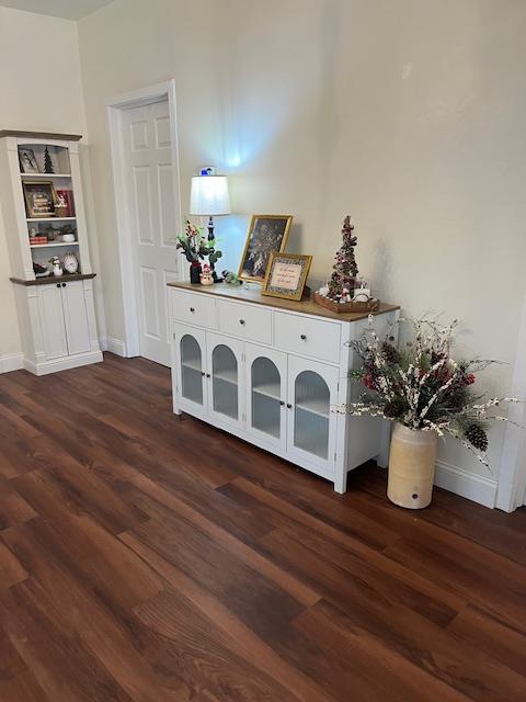 1659 Hazel Street Gridley, CA 95948 - Photo 63 of 70 a view of living room with furniture and potted plant