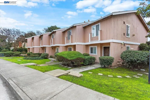 $450,000 | 31131 Alvarado-Niles Road, Union City, CA 94587