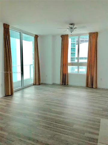 $2,300 | 1900 North Bayshore Drive, Unit 3305, Miami, FL 33132