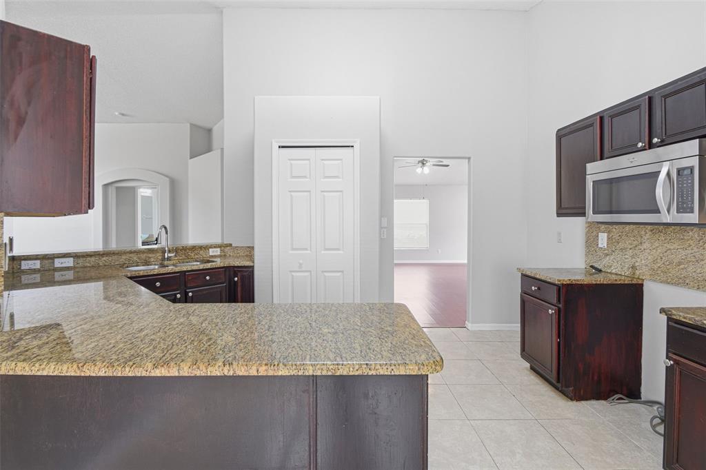 1708 Powder Ridge Drive Valrico, FL 33594 - Photo 18 of 52