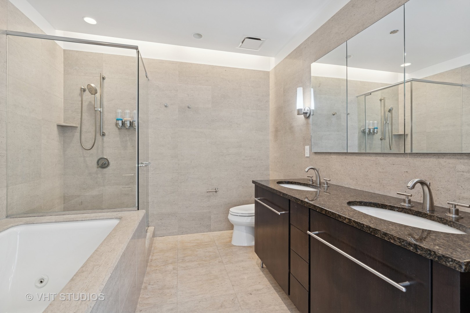 401 North Wabash Avenue, Unit 75E Chicago, IL 60611 - Photo 7 of 32