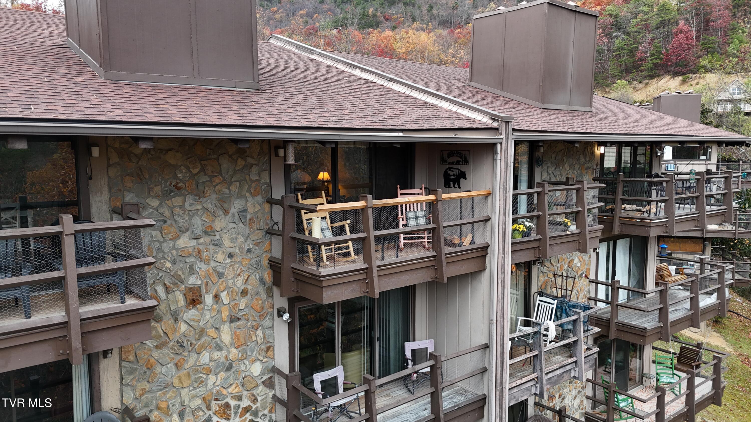 1081 Cove Road, Unit 1033 Sevierville, TN 37876 - Photo 2 of 57 dji_fly_20241120_145342_0888_17322002041