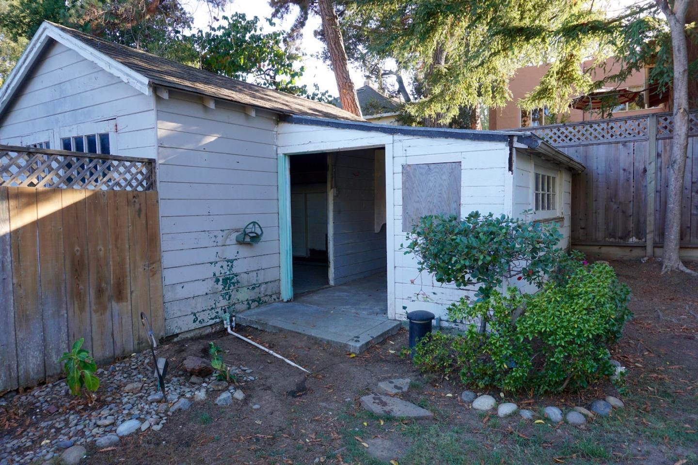 1228 Rhus Street San Mateo, CA 94402 - Photo 13 of 20 Gallery Image 13