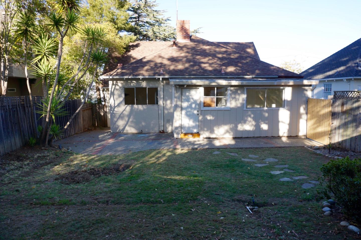 1228 Rhus Street San Mateo, CA 94402 - Photo 14 of 20 Gallery Image 14