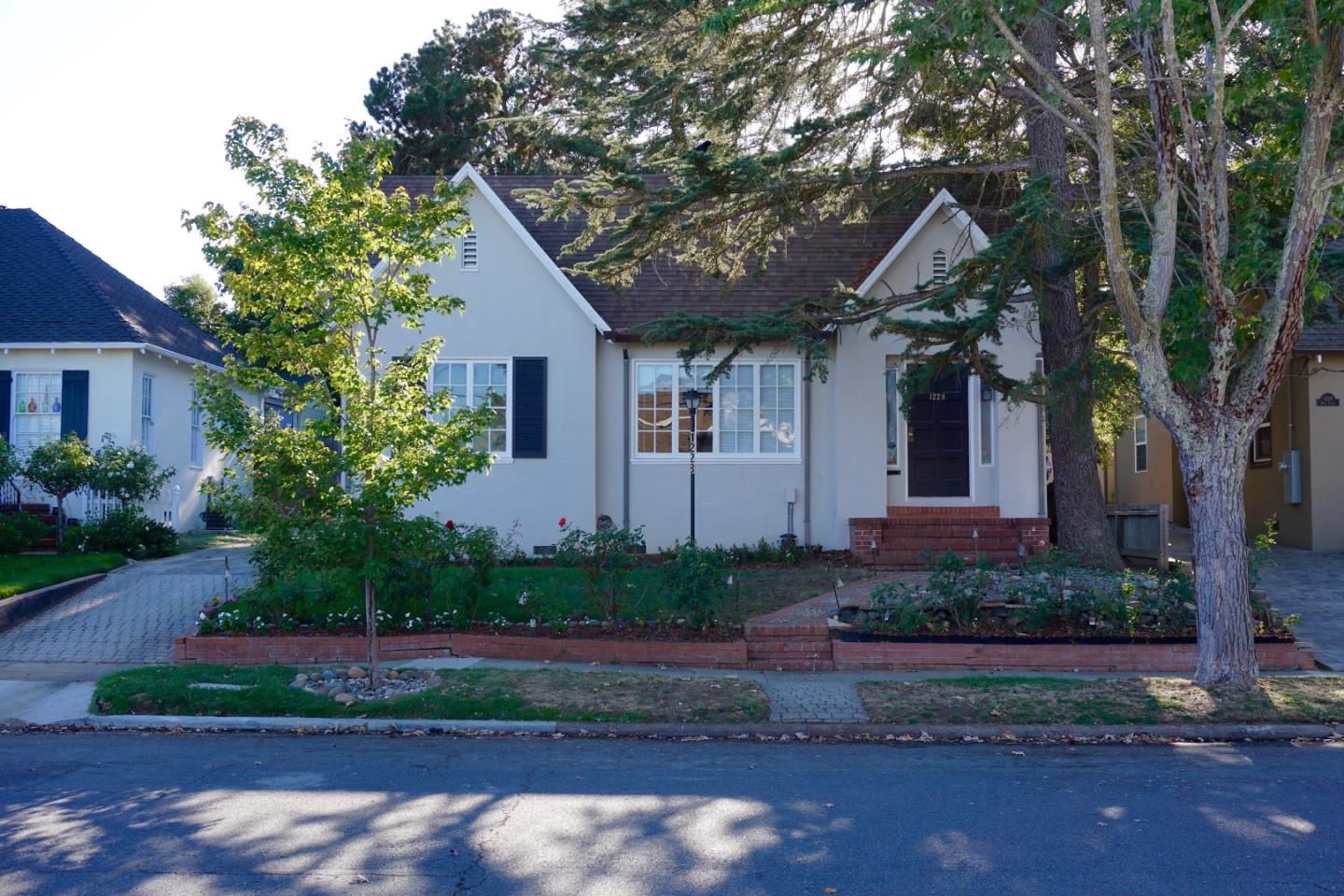 1228 Rhus Street San Mateo, CA 94402 - Photo 2 of 20 Gallery Image 2