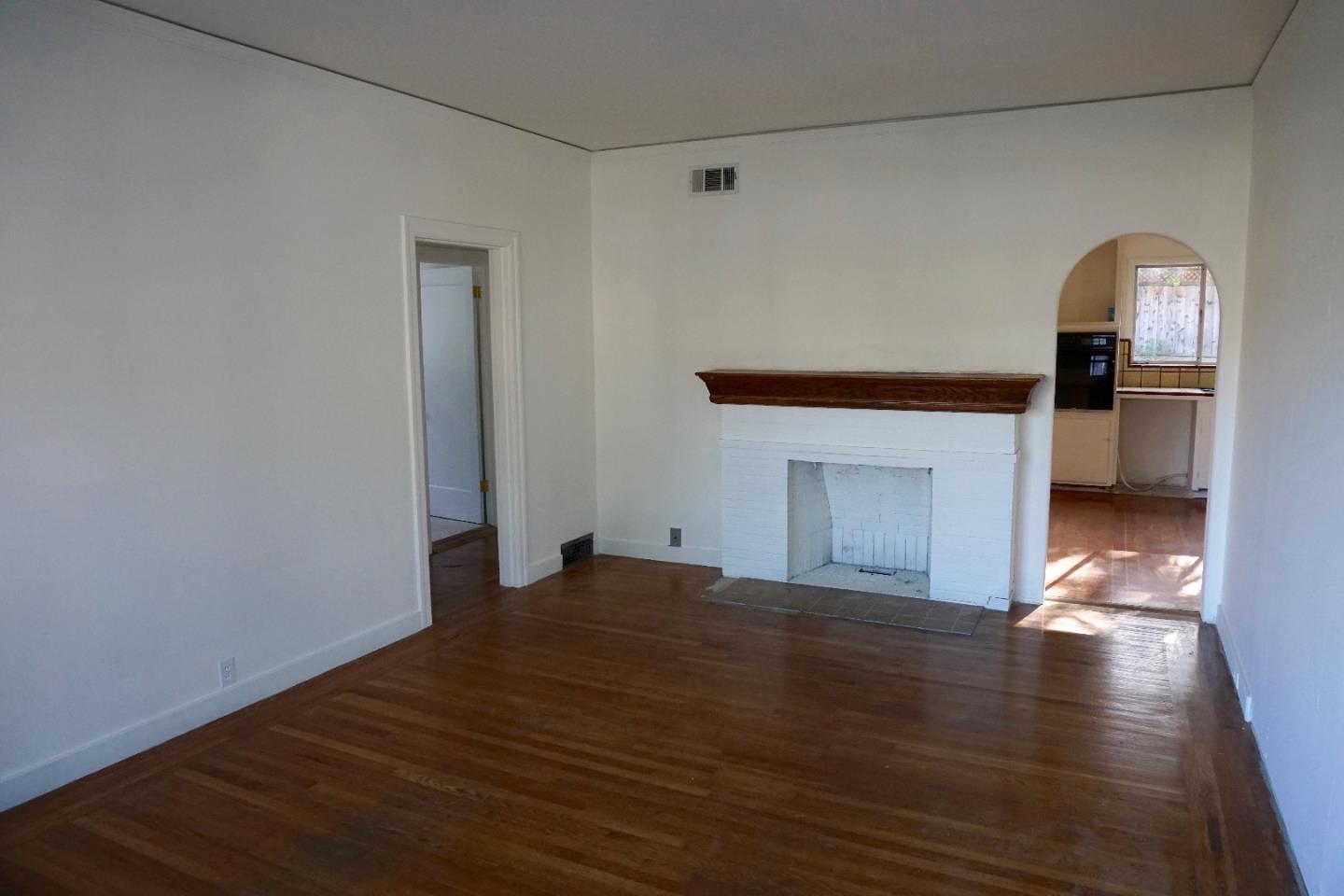 1228 Rhus Street San Mateo, CA 94402 - Photo 5 of 20 Gallery Image 5