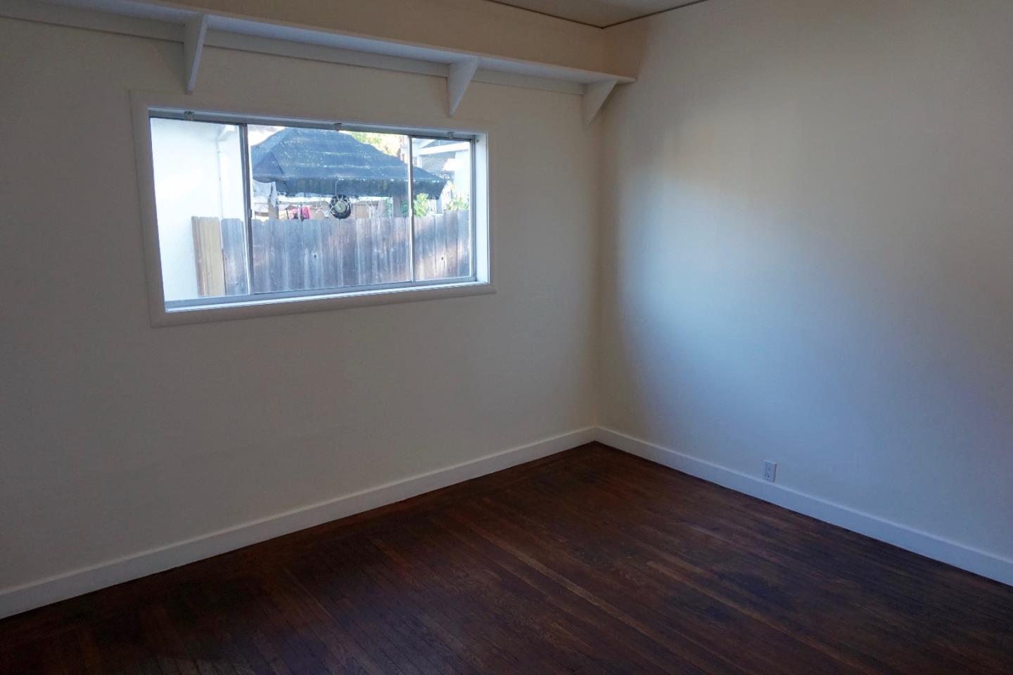 1228 Rhus Street San Mateo, CA 94402 - Photo 9 of 20 Gallery Image 9