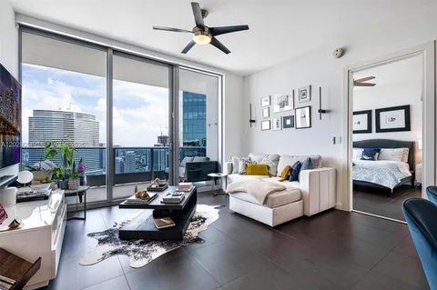 $875,000 | 200 Biscayne Blvd Way, Unit 4812, Miami, FL 33131