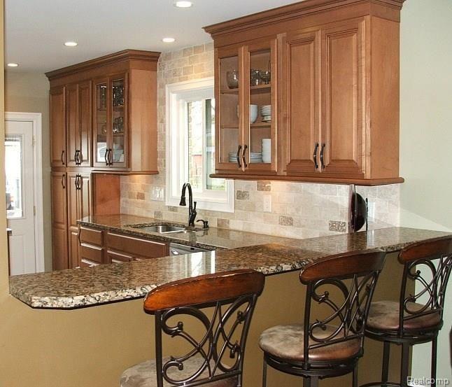 211 Reitman Court Rochester Hills, MI 48307 - Photo 5 of 30