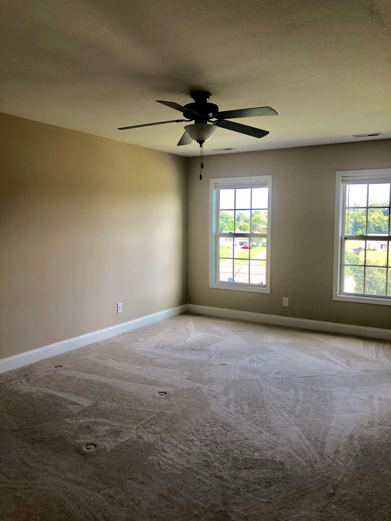 4203 Pea Ridge Road Maryville, TN 37804 - Photo 8 of 17 living room