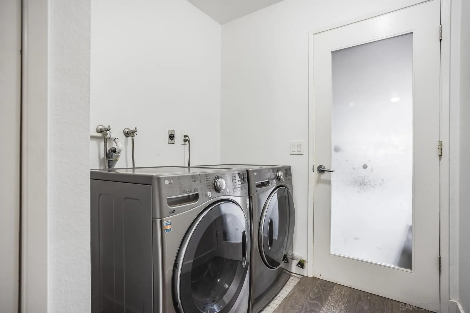 398 Compass Road Oceanside, CA 92054 - Photo 24 of 42 a utility room with dryer and washer