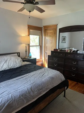 $289,900 | 519 Palace Street, Aurora, IL 60506