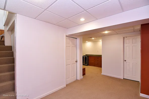 $289,900 | 519 Palace Street, Aurora, IL 60506