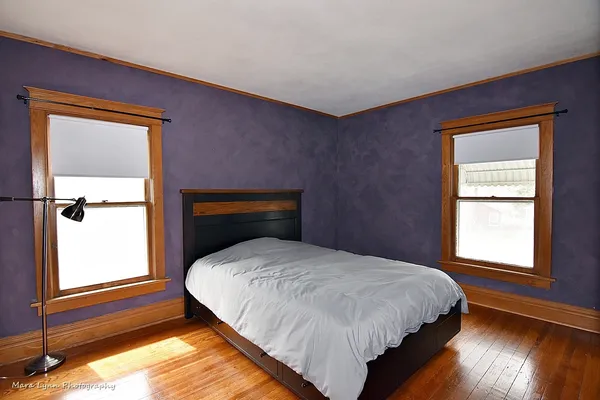 $289,900 | 519 Palace Street, Aurora, IL 60506