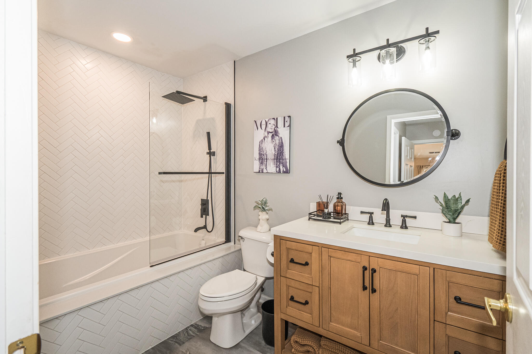 10735 Keystone Lane Crown Point, IN 46307 - Photo 14 of 23 a bathroom with a toilet sink and mirror
