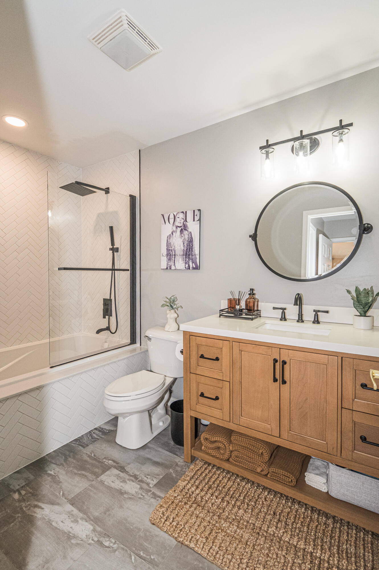 10735 Keystone Lane Crown Point, IN 46307 - Photo 15 of 23 a bathroom with a toilet a sink and mirror