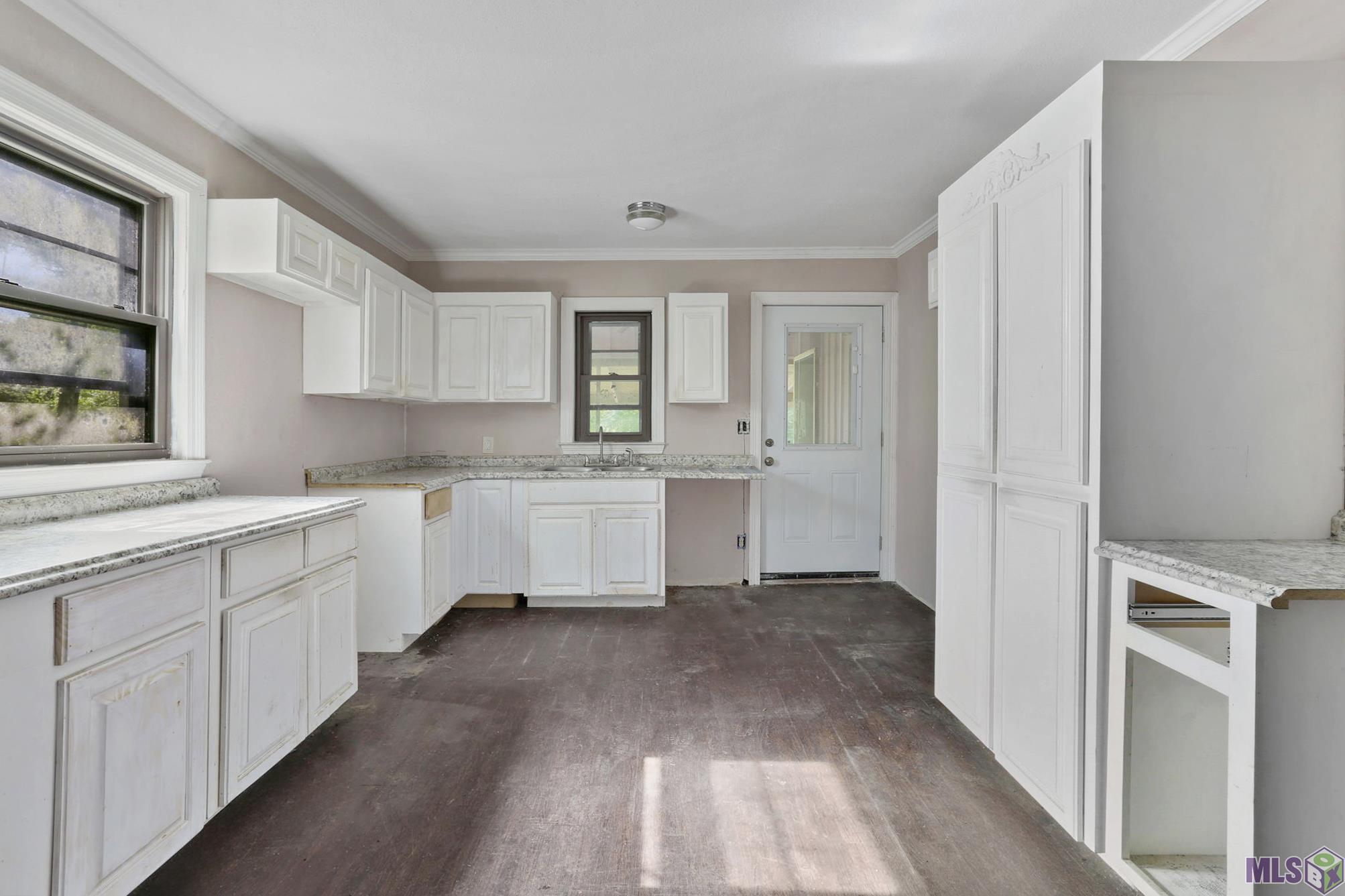 5382 Clark Street Baton Rouge, LA 70811 - Photo 3 of 10 Gallery Image 3