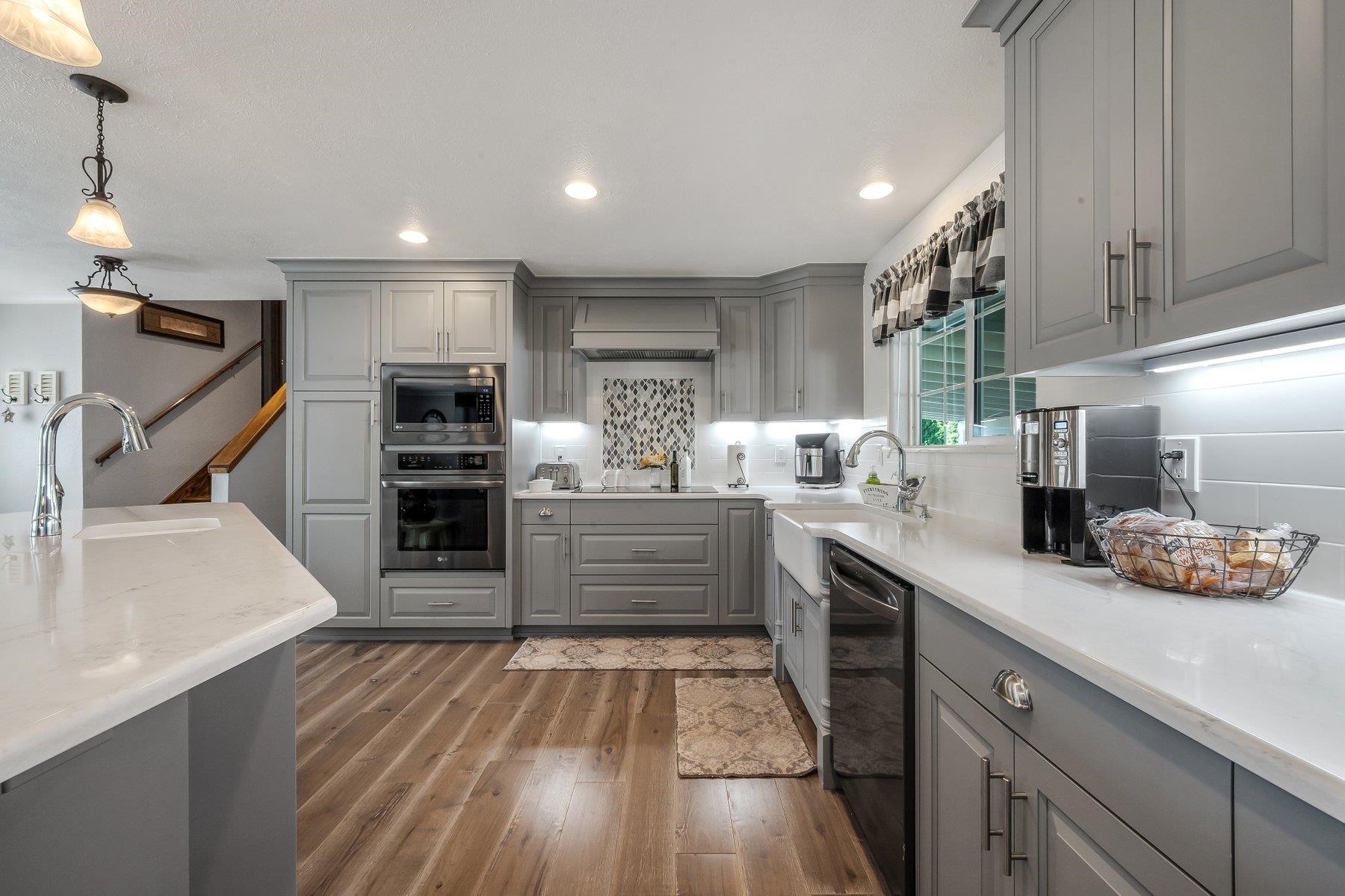 3210 South Bates Road Spokane Valley, WA 99206 - Photo 4 of 32 Gallery Image 4