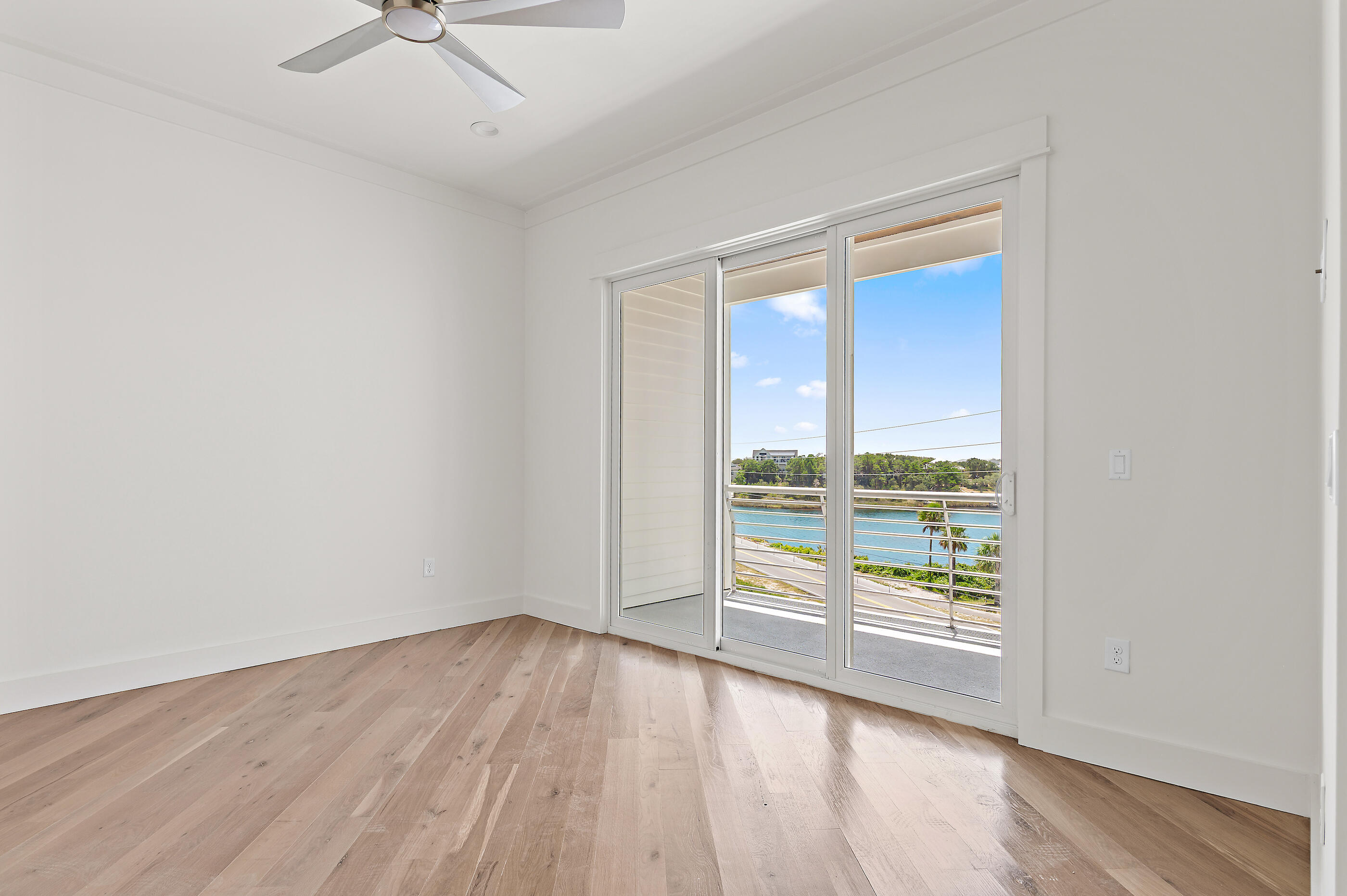 30 North Camp Creek Rd Inlet Beach, Unit 5 Inlet Beach, FL 32461 - Photo 8 of 12 web_Camp Creek Townhomes interior _11