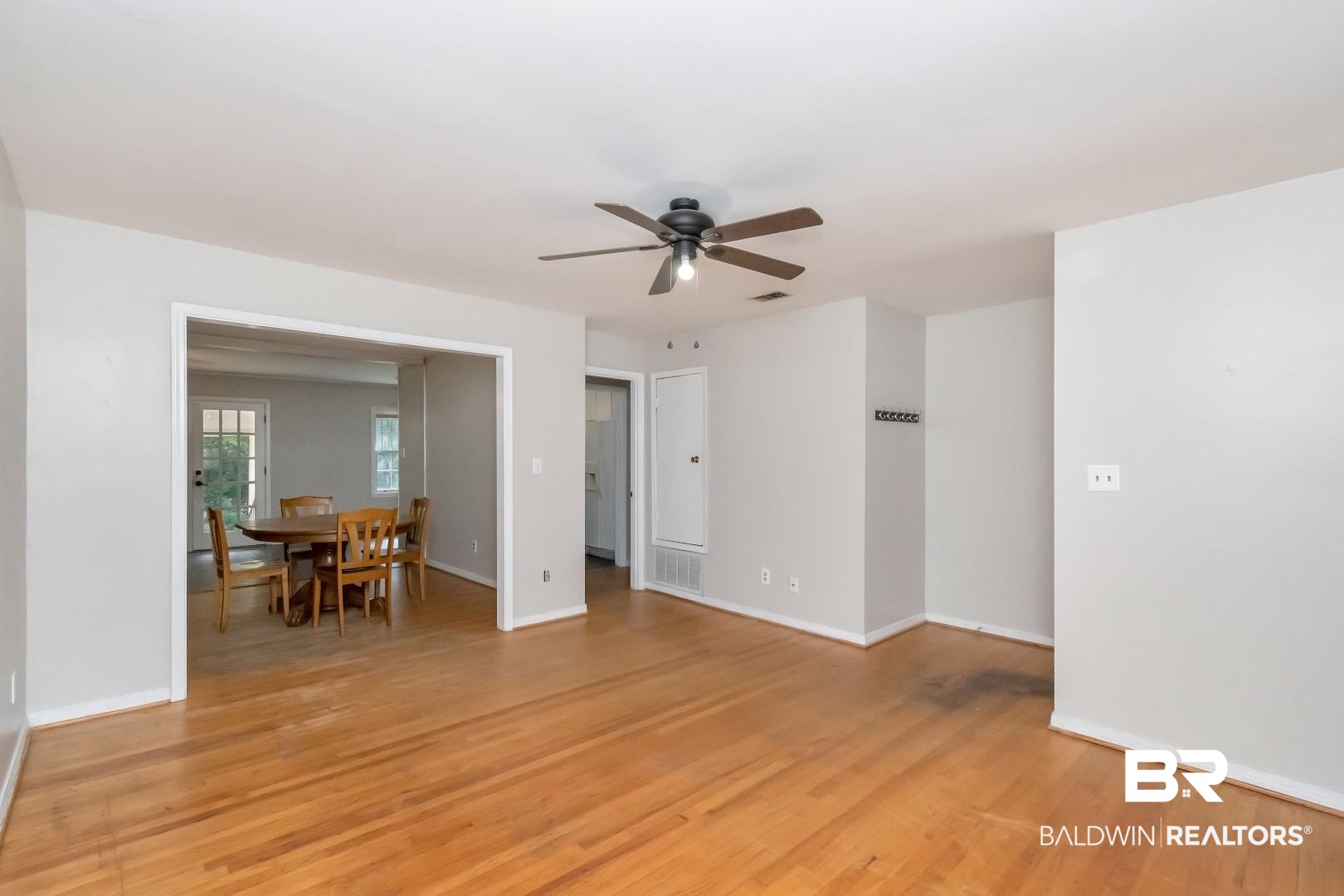 320 Vanderbilt Drive Mobile, AL 36608 - Photo 10 of 39 Spare room with ceiling fan and light hardwood / wood-style floors