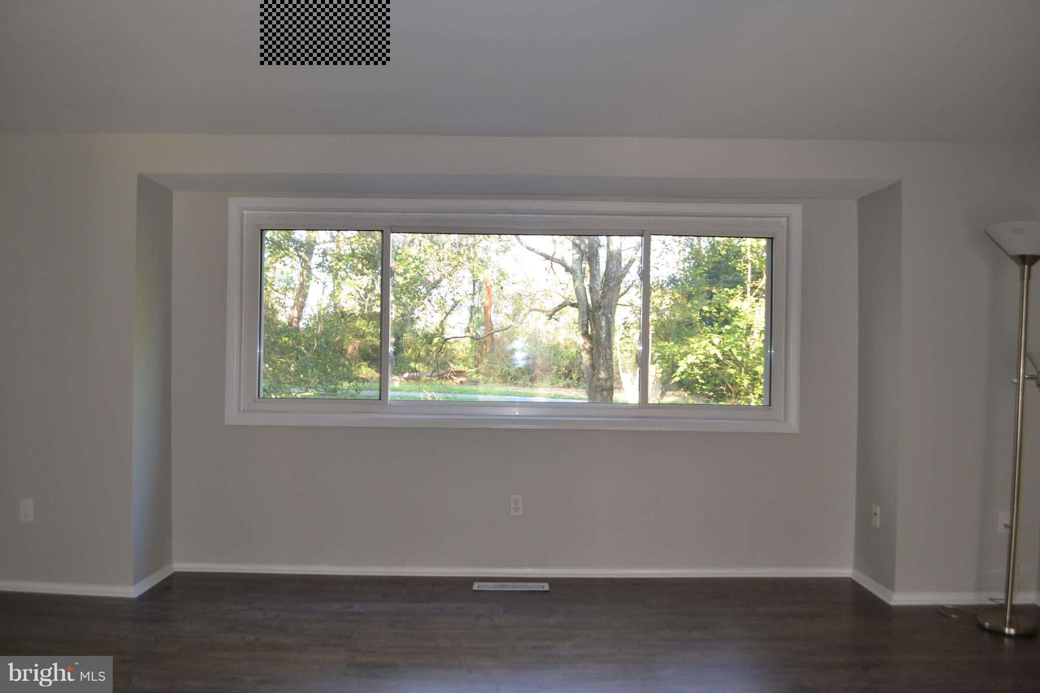 9454 Merryrest Road Columbia, MD 21045 - Photo 4 of 16 Interior (General)