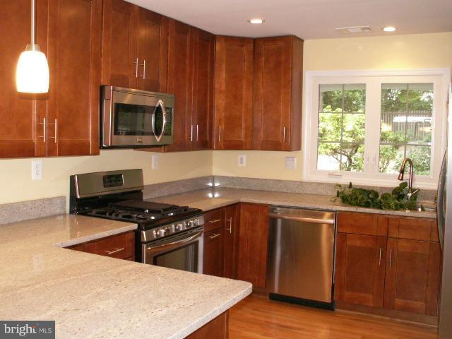 3418 Annandale Road Falls Church, VA 22042 - Photo 1 of 30 Kitchen 3