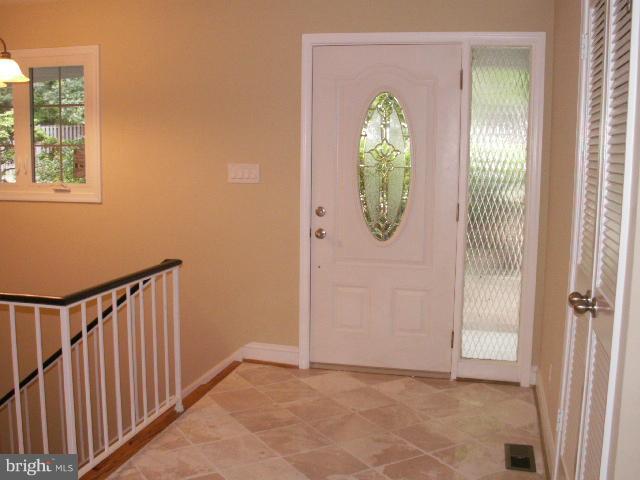 3418 Annandale Road Falls Church, VA 22042 - Photo 25 of 30 Foyer