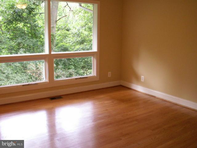 3418 Annandale Road Falls Church, VA 22042 - Photo 3 of 30 Bedroom (Master)