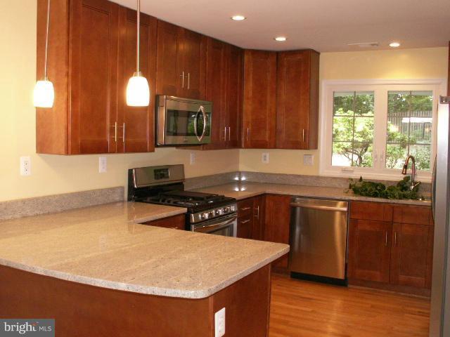 3418 Annandale Road Falls Church, VA 22042 - Photo 7 of 30 Kitchen