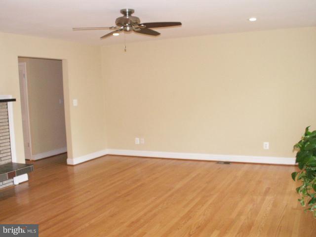 3418 Annandale Road Falls Church, VA 22042 - Photo 9 of 30 Family Room 3