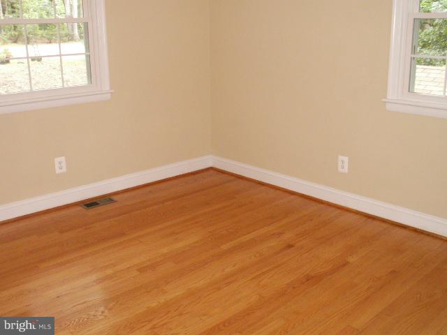 3418 Annandale Road Falls Church, VA 22042 - Photo 10 of 30 Bedroom 2
