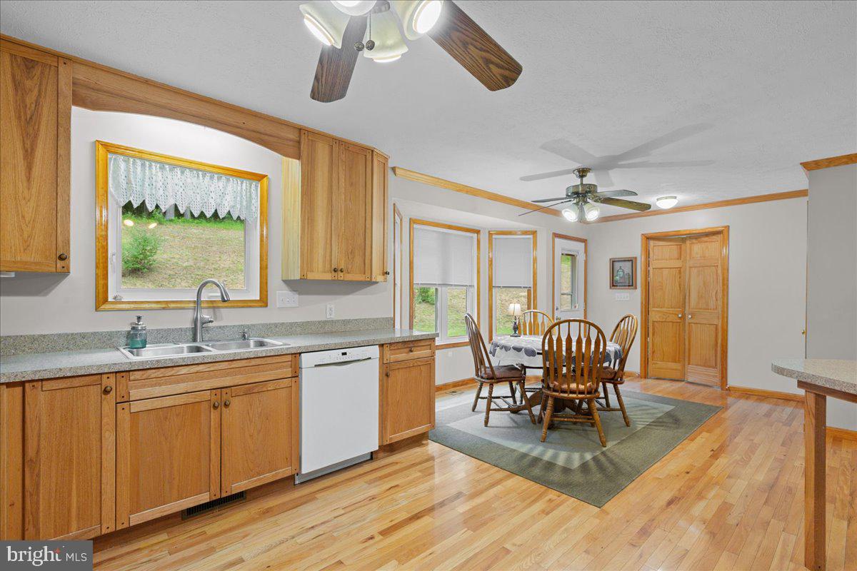 906 Cauthorn Mill Road Middletown, VA 22645 - Photo 17 of 47
