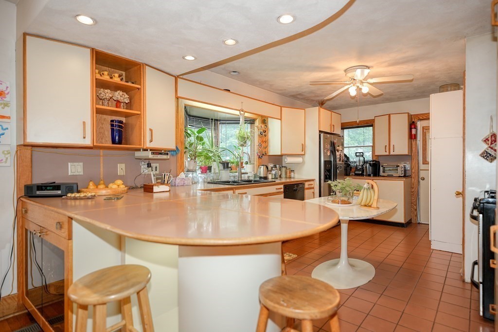 100 Gilbert Road, Unit 1 Belmont, MA 02478 - Photo 11 of 34 Gallery Image 11