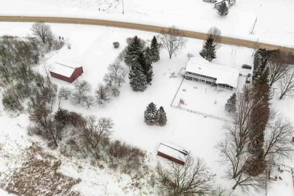 $715,000 | N1259 County Road P, Oconomowoc, WI 53066