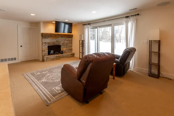 $715,000 | N1259 County Road P, Oconomowoc, WI 53066
