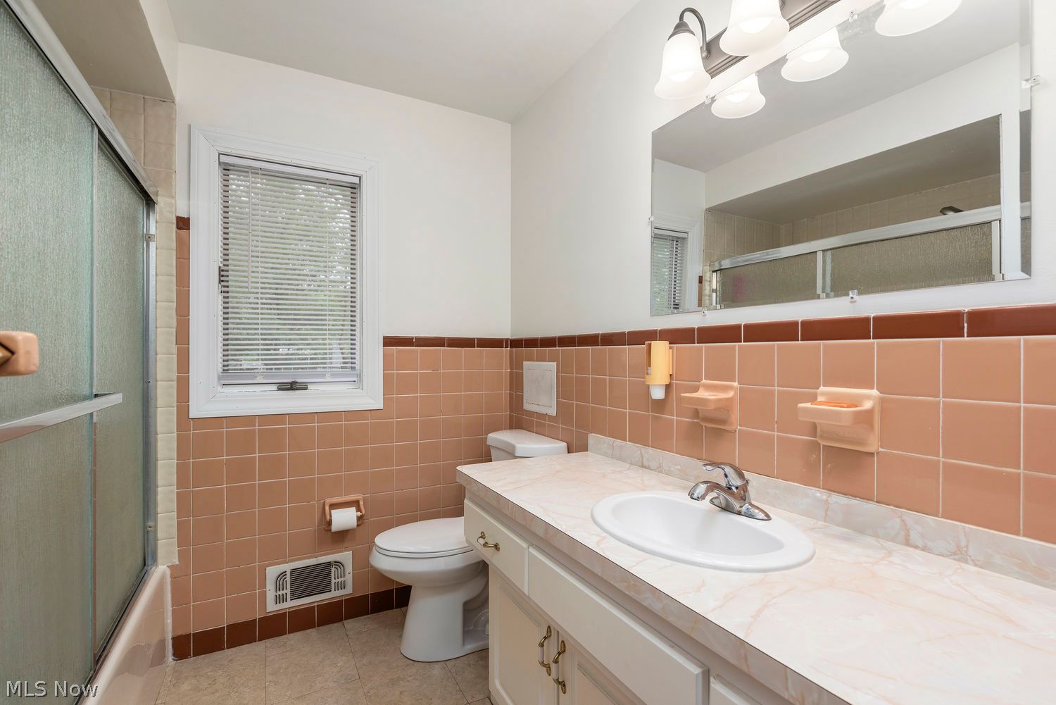 13297 Whitney Road Strongsville, OH 44136 - Photo 18 of 33 Gallery Image 18