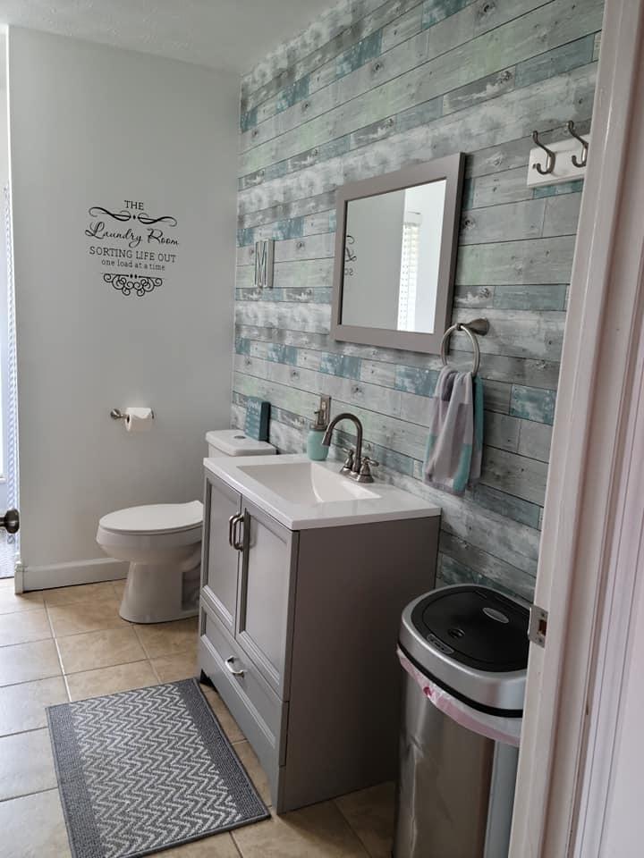 893 Forgety Road Jefferson City, TN 37760 - Photo 19 of 38 2nd bath main (2)